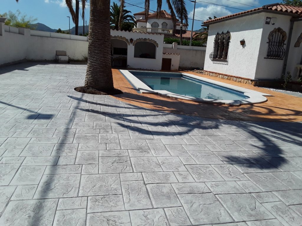 Construction des pistes et des trottoirs à Tarragona Alejandro Pavi S.LS.L. 5 construccion de pisicnas y pavimentos en Tarragona Alejandro Pavi 5