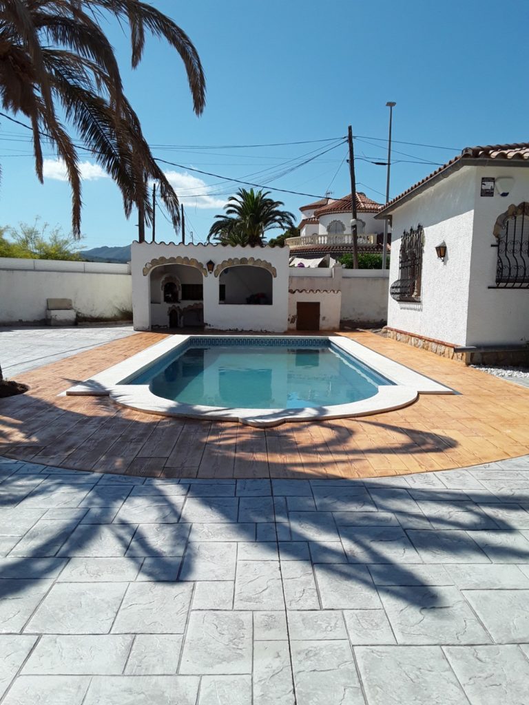 Construction des pistes et des trottoirs à Tarragona Alejandro Pavi S.LS.L. 6 construccion de pisicnas y pavimentos en Tarragona Alejandro Pavi 6