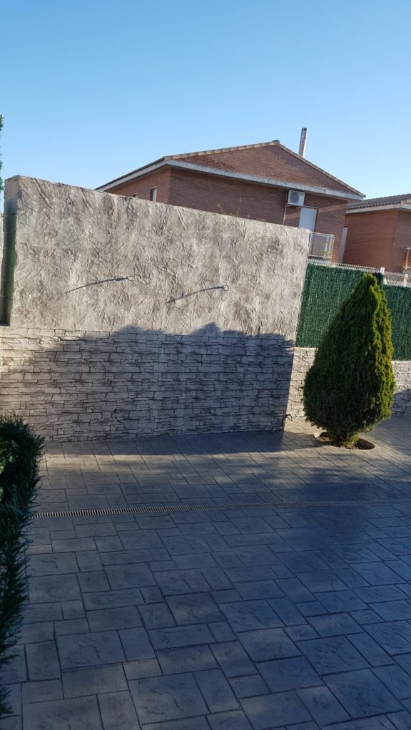 muros hormigon estampado Tarragona alejandro pavi