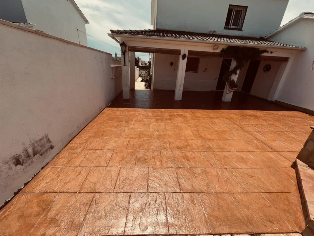 terraza de hormigón impreso roda de bara (2)