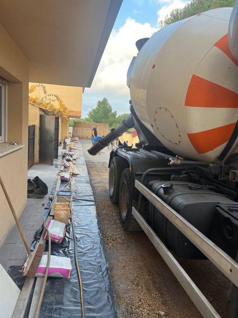 Pavillon en béton imprimé pour Miami Playa Tarragona (1) pavimento hormigón impreso para comunidad Miami PLaya tarragona (1)