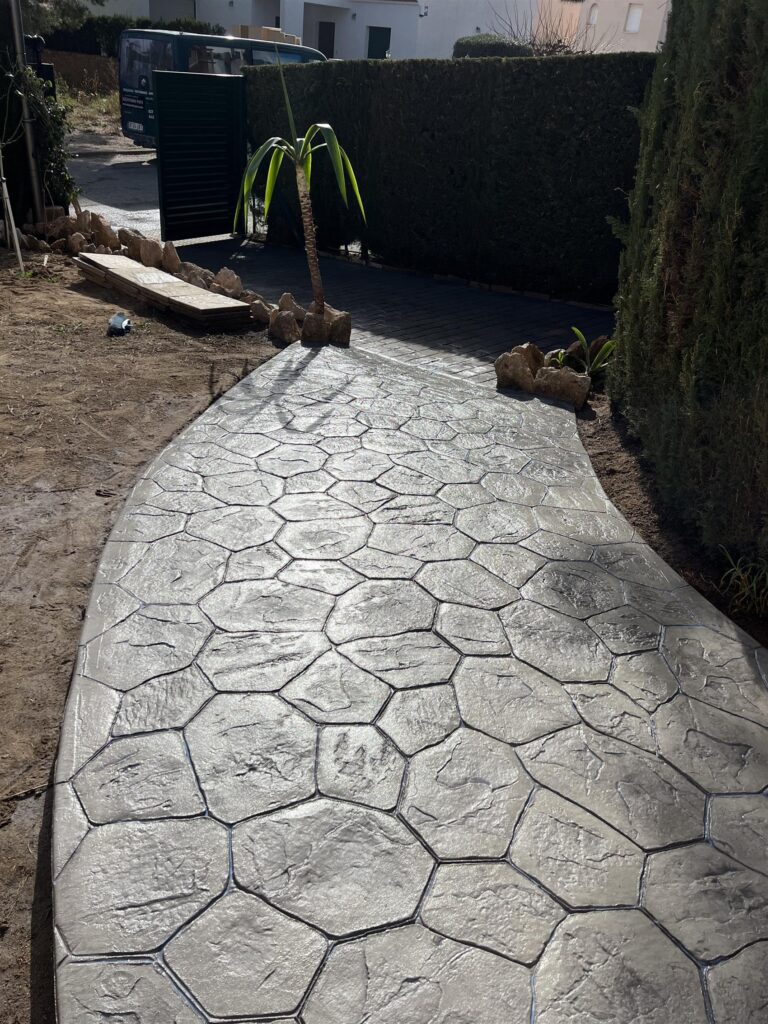 pavimento de hormigón impreso en miami playa tarragona (1)