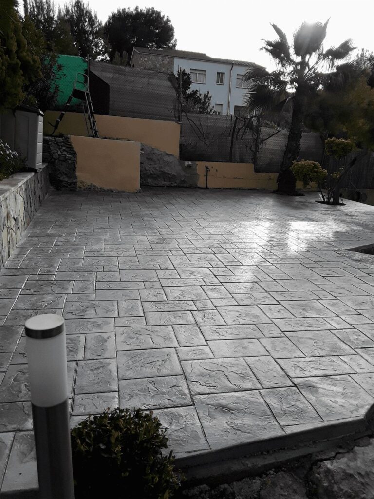 Printed concrete pavement Martorell Barcelona (1) pavimento hormigón impreso martorell Barcelona (1)