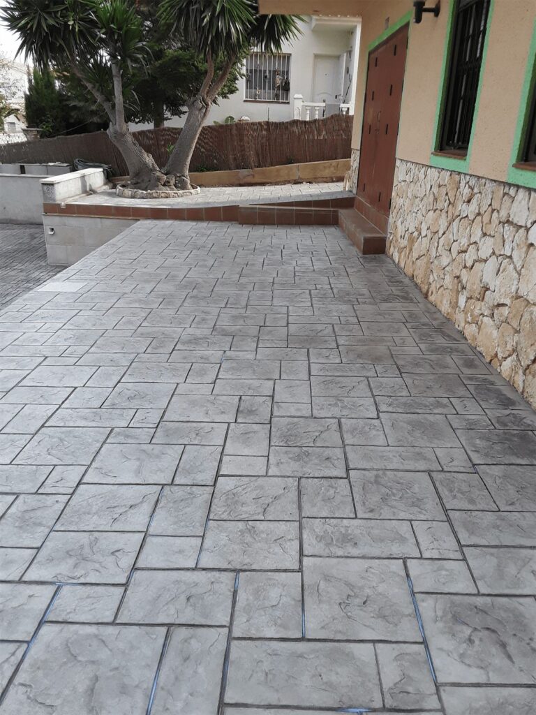 Printed concrete pavement Martorell Barcelona (5) pavimento hormigón impreso martorell Barcelona (5)