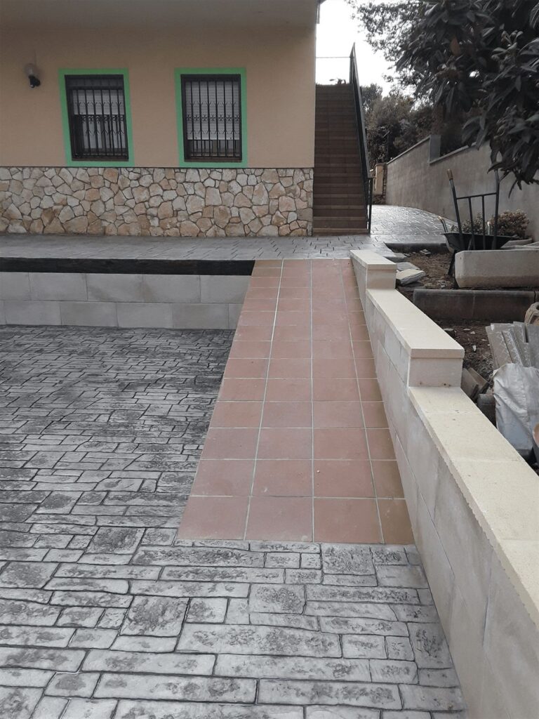 Printed concrete pavement Martorell Barcelona (8) pavimento hormigón impreso martorell Barcelona (8)