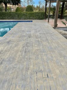 pavimento y muro de hormigón impreso Almoster Reus Tarragona (6)