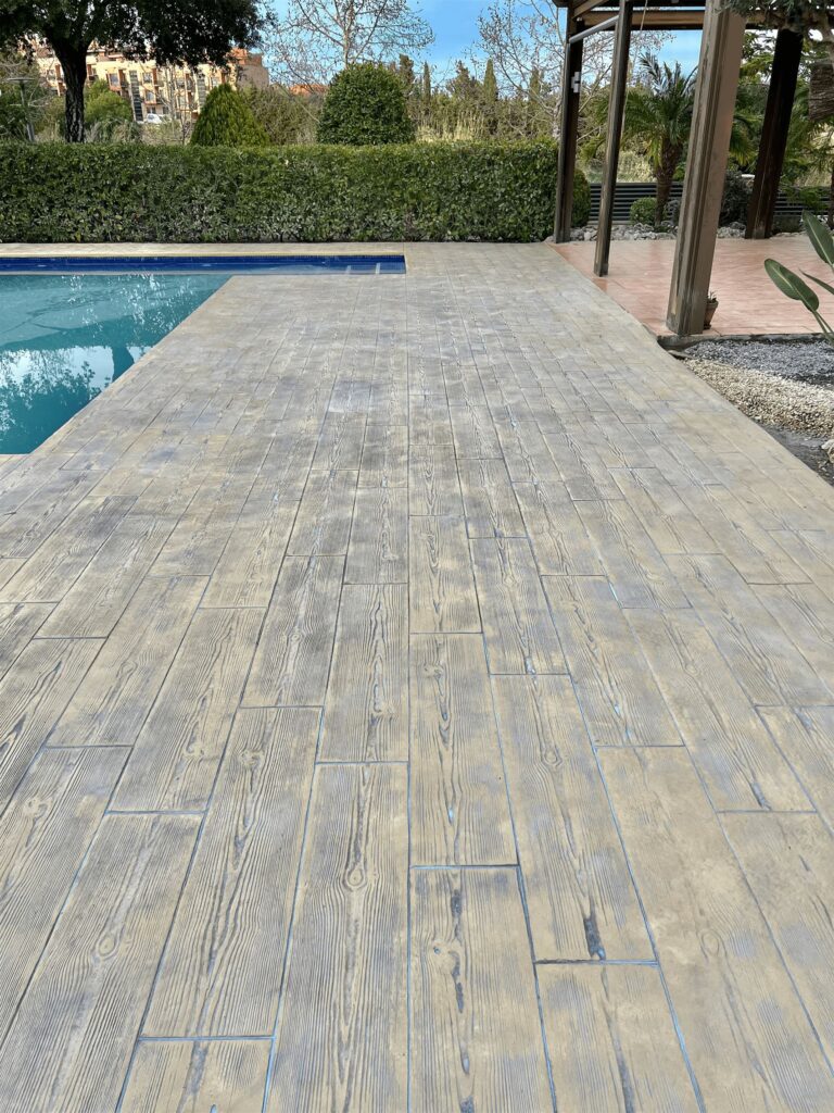 Pavement et mur en béton imprimé Almoster Reus Tarragona (6) pavimento y muro de hormigón impreso Almoster Reus Tarragona (6)