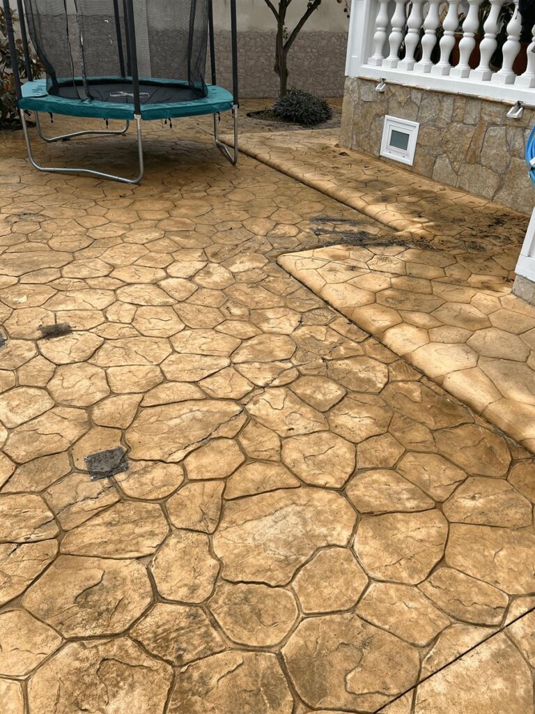 mantenimiento hormigón impreso en pallaresos (1)