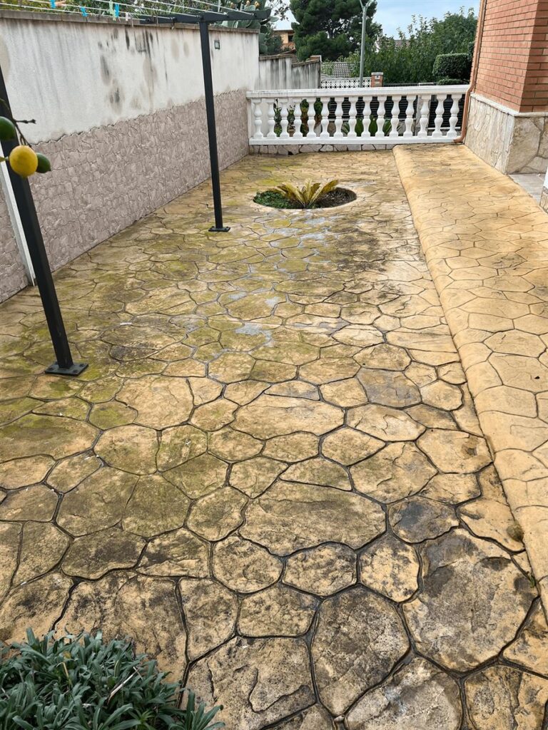 mantenimiento hormigón impreso en pallaresos (3)