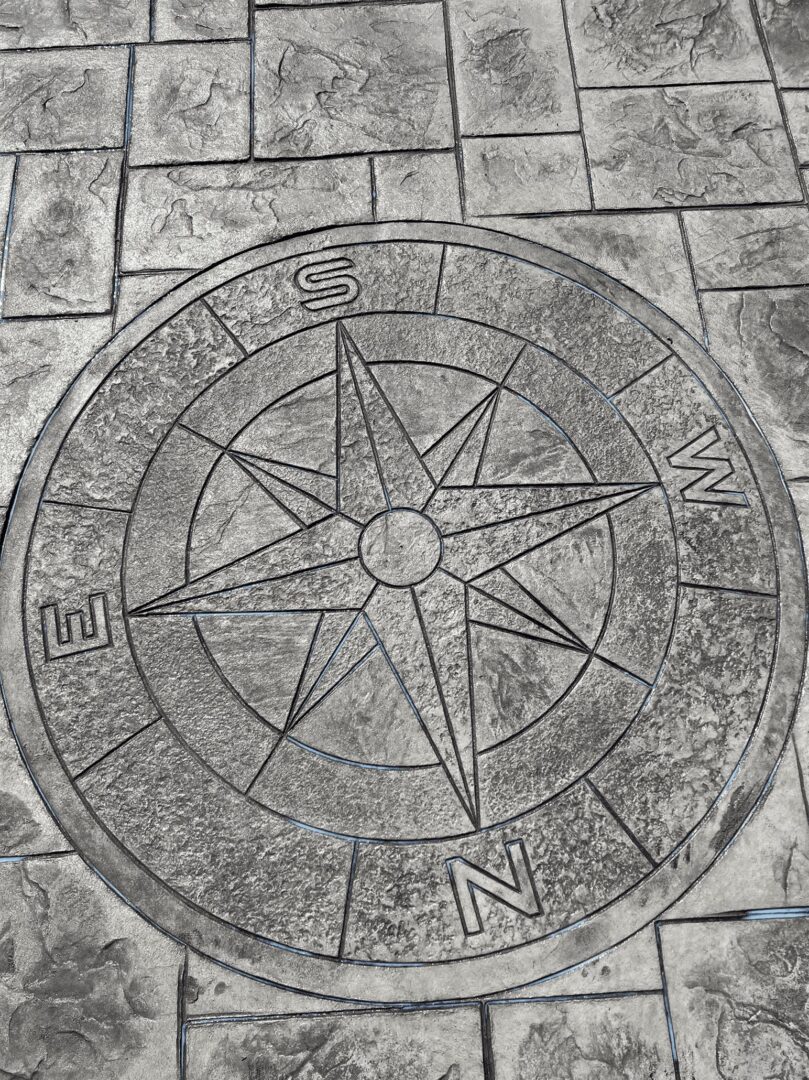 Pavimento de hormigón en Roda de Bara escaleras y zócalo de la casa (12) Pavimento de hormigón en Roda de Bara escaleras y zócalo de la casa (12)