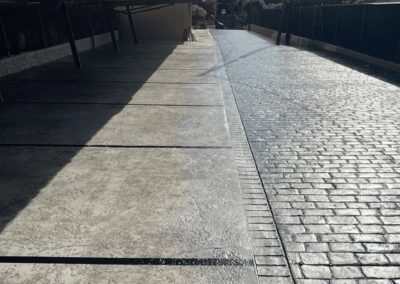 Pavimiento de accesos y parking comunidad en hormigón impreso en la Savinosa Tarragona