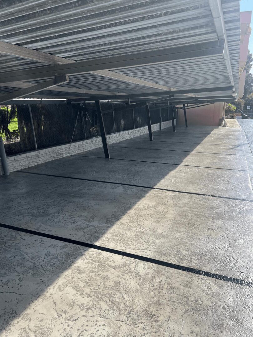 13 plazas de parking despues