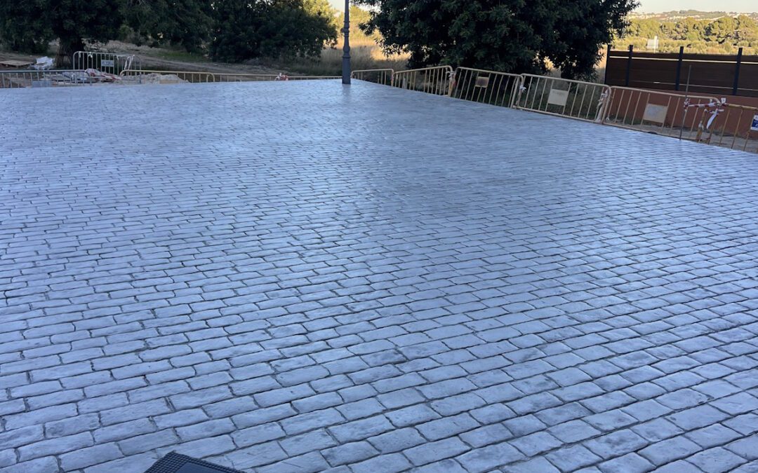 El Vendrell town square with concrete