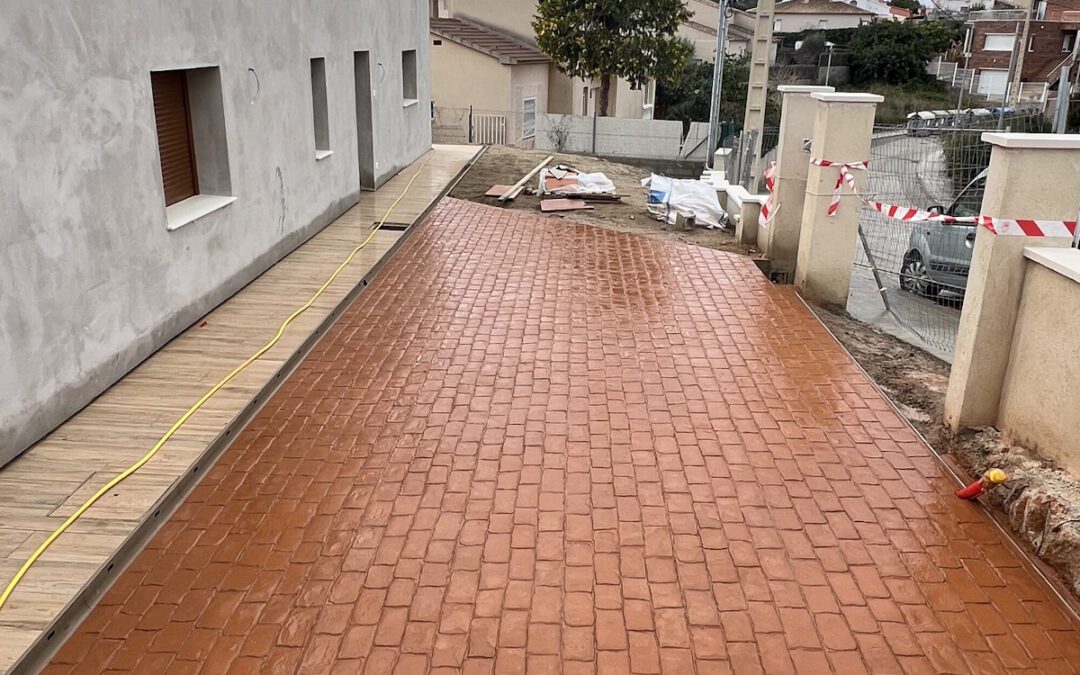High Quality Concrete in New Construction: Perfect Finish on Two Levels
