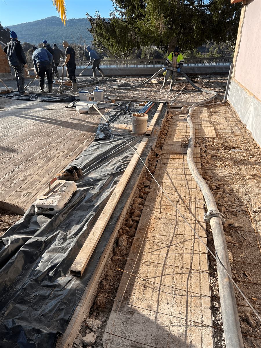 ejecucion hormigon impreso zona piscina ranxos bonany
