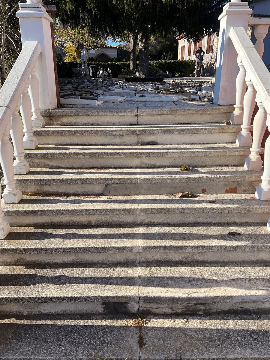 escalera exterior antes reforma ranxos bonany
