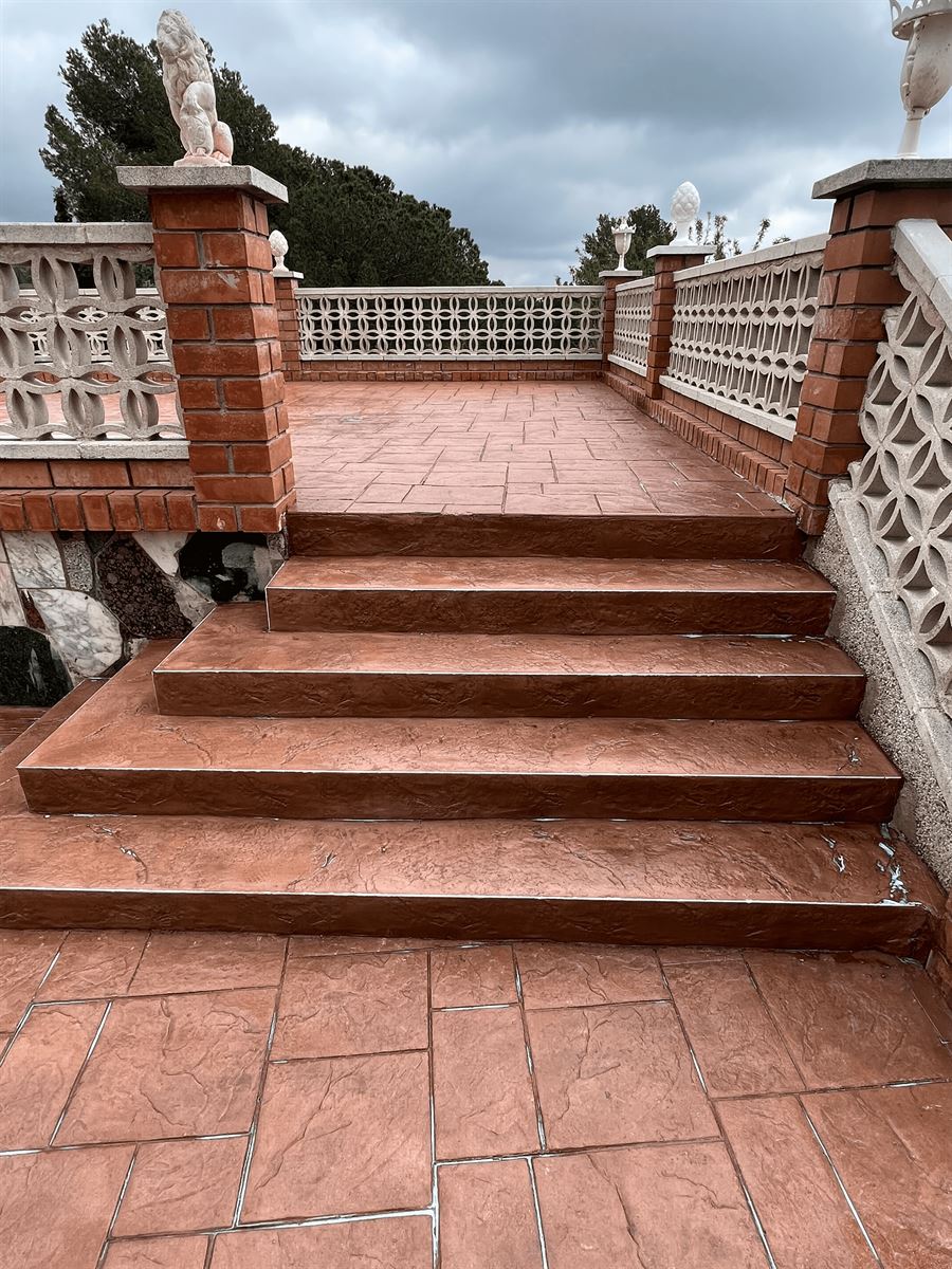 escalera hormigon impreso exterior ranxos bonany