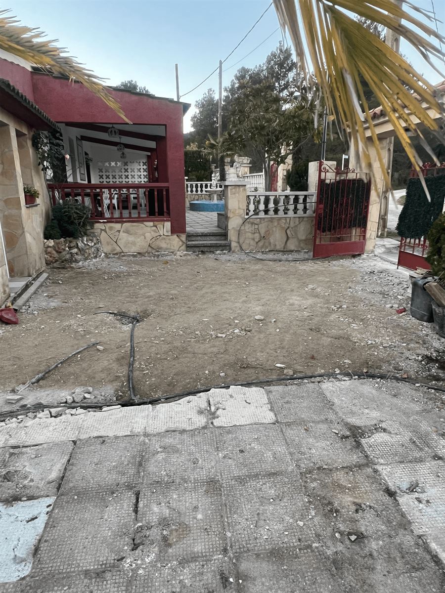 nivelacion acceso principal vivienda ranxos bonany